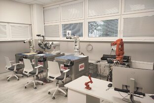 Zväčšiť fotografiu - Učbňa automatizácie - robotizované pracoviská