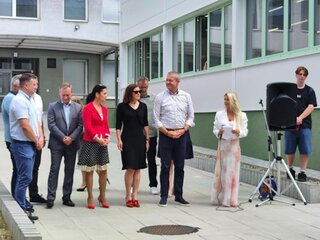 C911E040-F0F9-484B-BBDB-7422C63D33CD